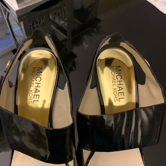 Michael Kors Rochelle Open Toe Black Patent Slingback Heeled Sandals - Picture 4 of 6